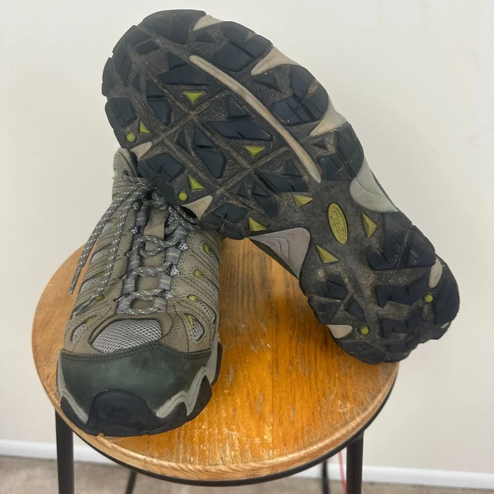 Oboz Sawtooth II Low Mens US 11.5 Hiking Shoes Gray Nubuck Leather Lace Up